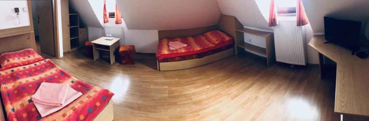 Penzion Pramen Liptovske Sliace Exterior foto